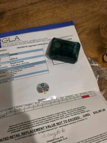 miscellaneous loose gemstones some very large