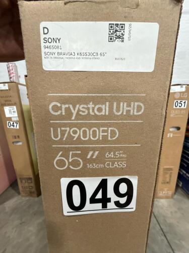 Sony Bravia 3 65 tv, in Samsung box Missing stand, grade d