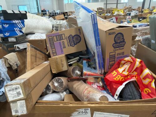 Quilted northern , filter, rug, books, popcorn, Kc chief, speaker tripod and more