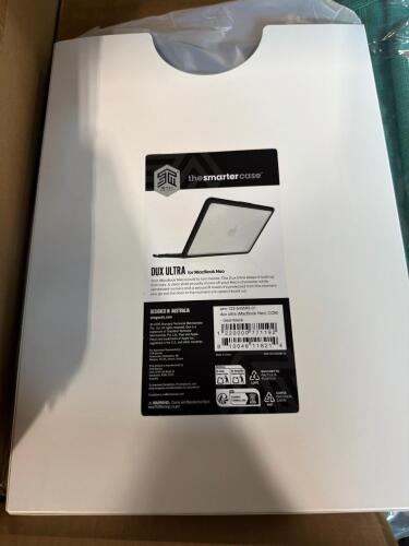 MacBook Neo hardshell case 19 units