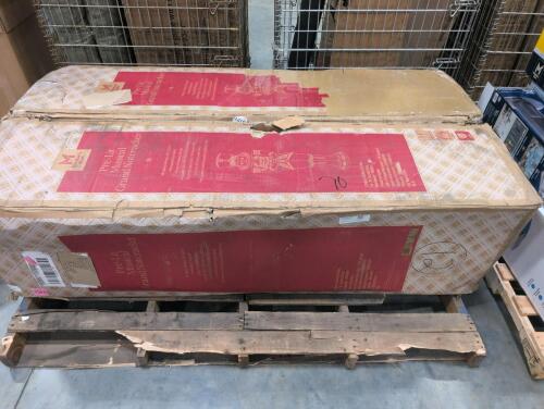 Two pre-lit musical grand nutcracker boxes do show damage condition unknown