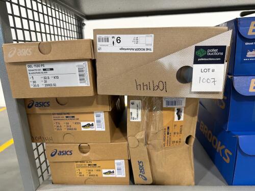 4 pair of Asics and 1 pair of ON shoes