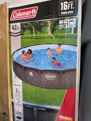 Swimming pool pools multiple, garbage can