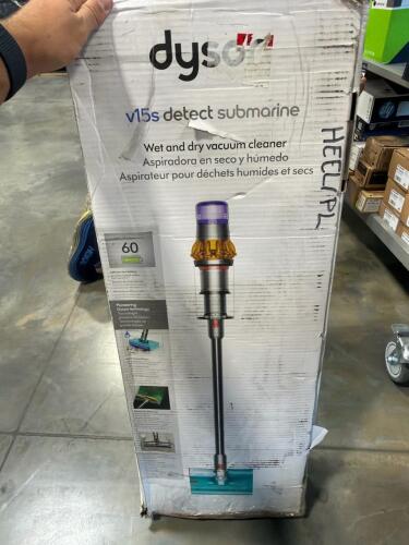 Dyson v15 detect submarine vacuum