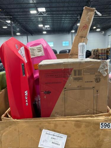 Kayaks multiple, fridge, metal corners, & More