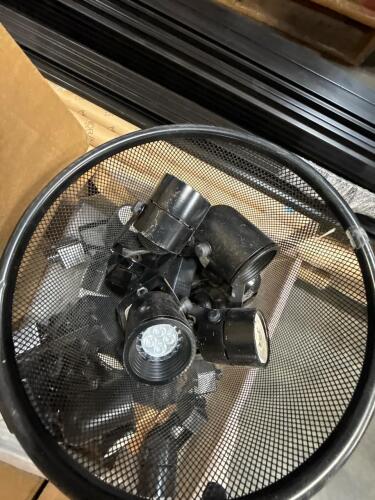 Approximately 250 Nora lighting track lighting