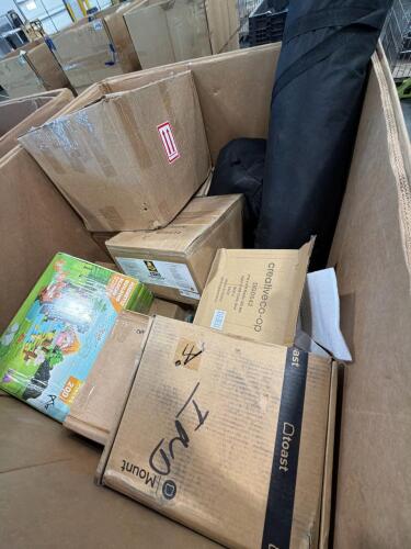 Miss Lee's pallet, toast, crate of co-op, magnetic building block, canopy, & More