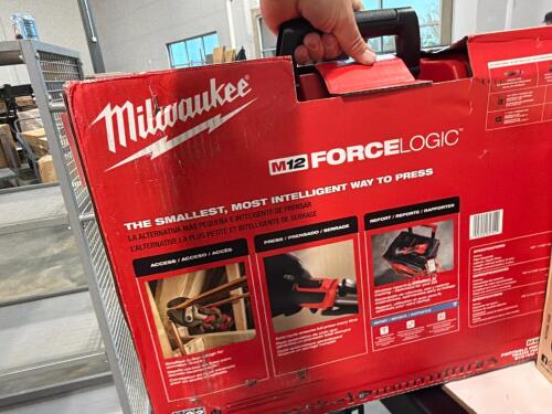 Milwaukee M12 force logic 2573&ndash;22
