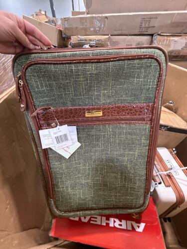 luggage, tripod, airhead big mable Stars and stripes, golf bag, instrument in case etc