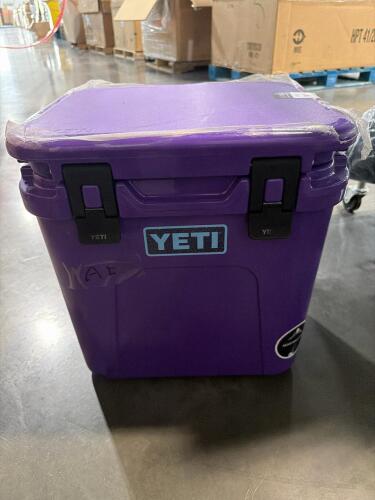 Yeti roadie cooler, out of box