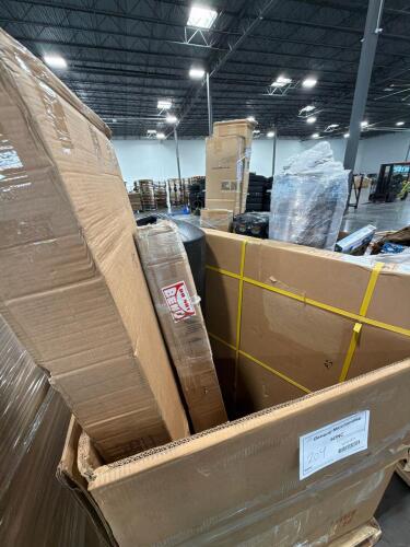 Gladiator gear track, hard travel case, blinds, & More