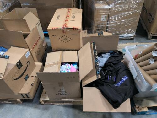 Clothing: sportswear, Callaway, bad birdie, DSG, Walter Hagan, swimwear, approximately 323 pieces
