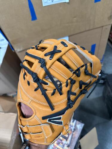 Nicer pallet: yeti bucket, Zelda Legos, softball first baseman, F O delight day and night Lego type antique store, Alpine stars helmet, guitar amp, pro armor seatbelt harness, golf balls, 3-D print cartridge, fishing reels, & More