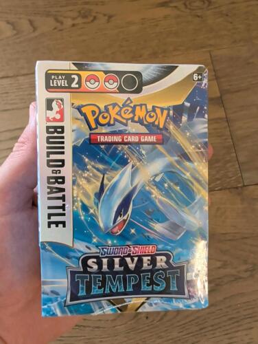 POKEMON Sword & Shield Silver Tempest Build and Battle