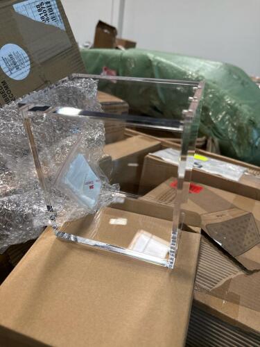 Mattress food container, quilt, plate , gloves and more