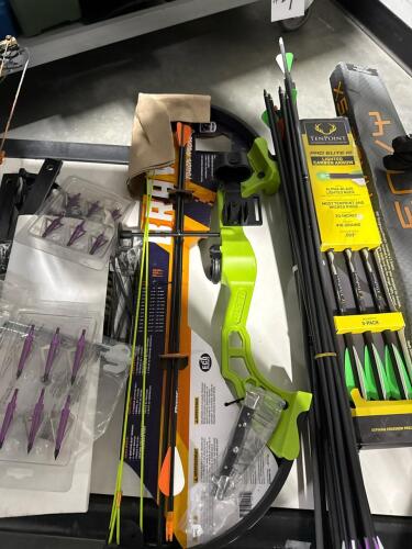 bottom shelf of crossbow, bows, compound bow, carbon arrows