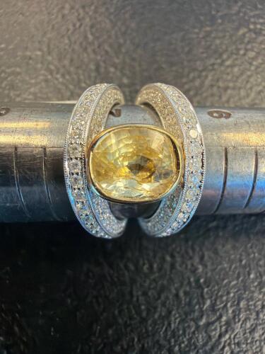 Platinum sapphire and diamond ring, 4 carat sapphire