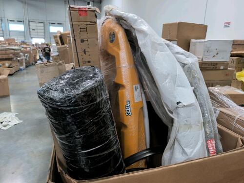 solo Evo kayak, fishing pole, bumper, bed frame