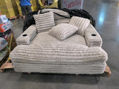 Cozy CHAISE out of box