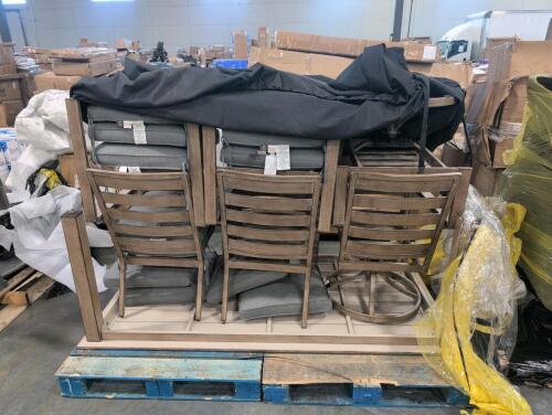 Outdoor furniture, dining set, not sure if it's complete, customer return