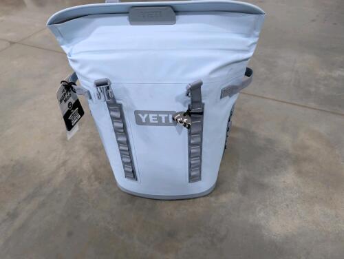 yeti Hopper m20