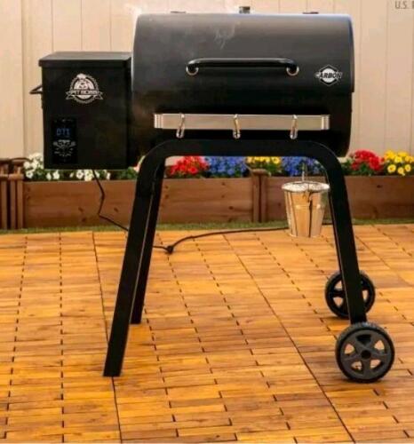 Recycle can, VINGLI, sofa pieces, pit boss carbon PB700CP grill, & More