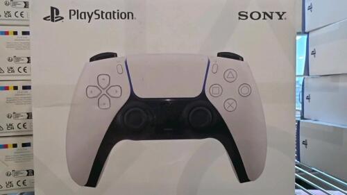 11 PS5 controllers