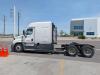 2016 Freightliner Cascadia 125 w/ 831K milesVin #3AKGGLD52GSGR6726Notes: runs and drives. Clean title. - 3