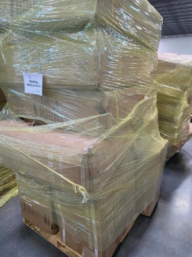 sofas, mismatching korser boxes,