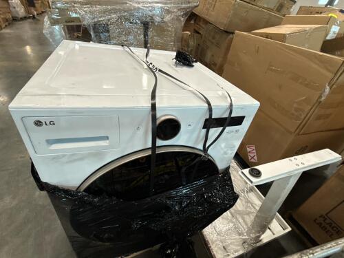 LG WM6500hwa and table