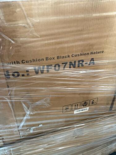 Miscellaneous furniture, folding chairs, used Beatbot, Vingli & More