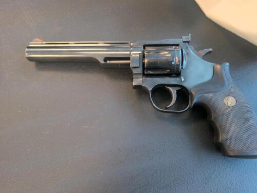 Dan Wesson Arms 357 Magnum (Will only be sold to those with a concealed weapons permit)