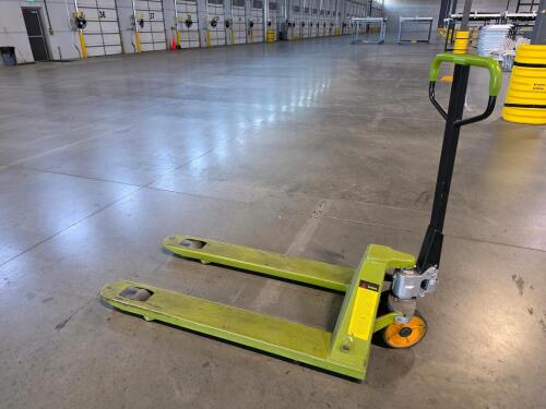 General international pallet Jack 5500lbs