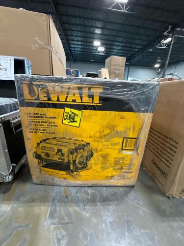 DeWalt 13" thickness planer