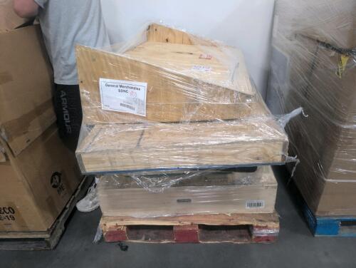 LYPS &ndash; 054S windshield, other crated items