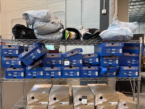 17 brooks shoes