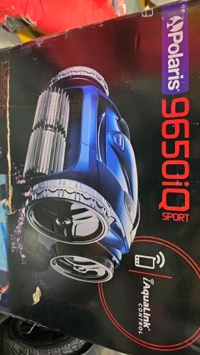 Polaris 9650IQ sport pool cleaner