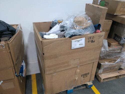 Clothing: Carhartt, shoes, aritiza, moustache, Paige, hat, samba, pullbear, socks, buckle and more