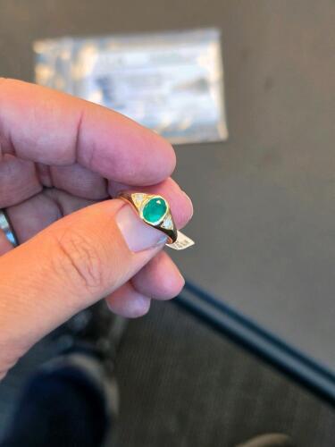 emerald and diamond ring
