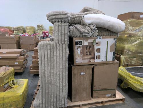 35 inch Cape Cod consoles multiple, large lounger Customer returns