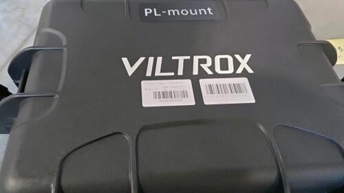 Viltrox anamorphic T2.0 1.33x camera lens with case