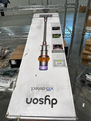 Dyson V 15 detect vacuum