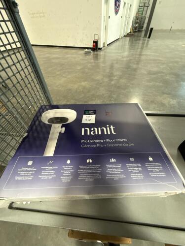NANIT pro camera and floor stand