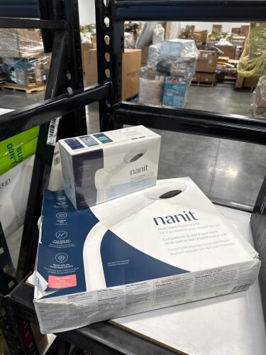 NANIT pro camera with Wall mount and Floor accessory kit