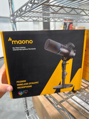 2- MAONO PD200W wireless dynamic microphone