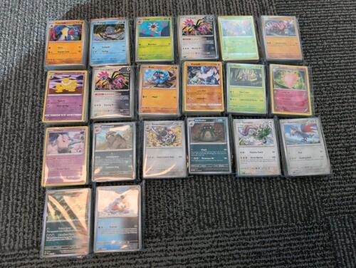 bulk lot of 1,200 Pokemon cards
