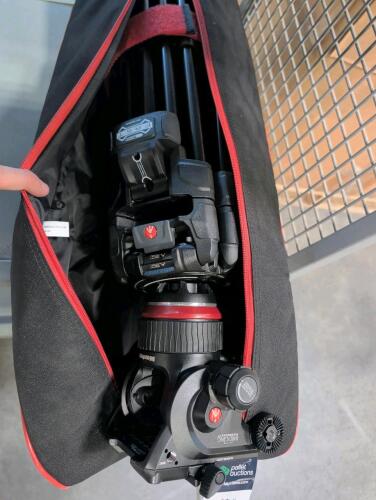 Manfrotto tripod witb 504x head