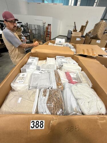 Pallet of two pages curtains