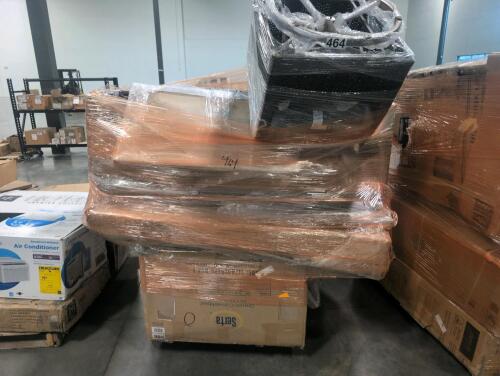 Outdoor furniture pieces, SERTA furniture piece
