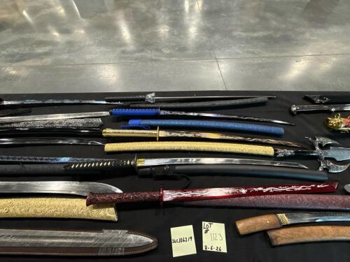 Knife/swords